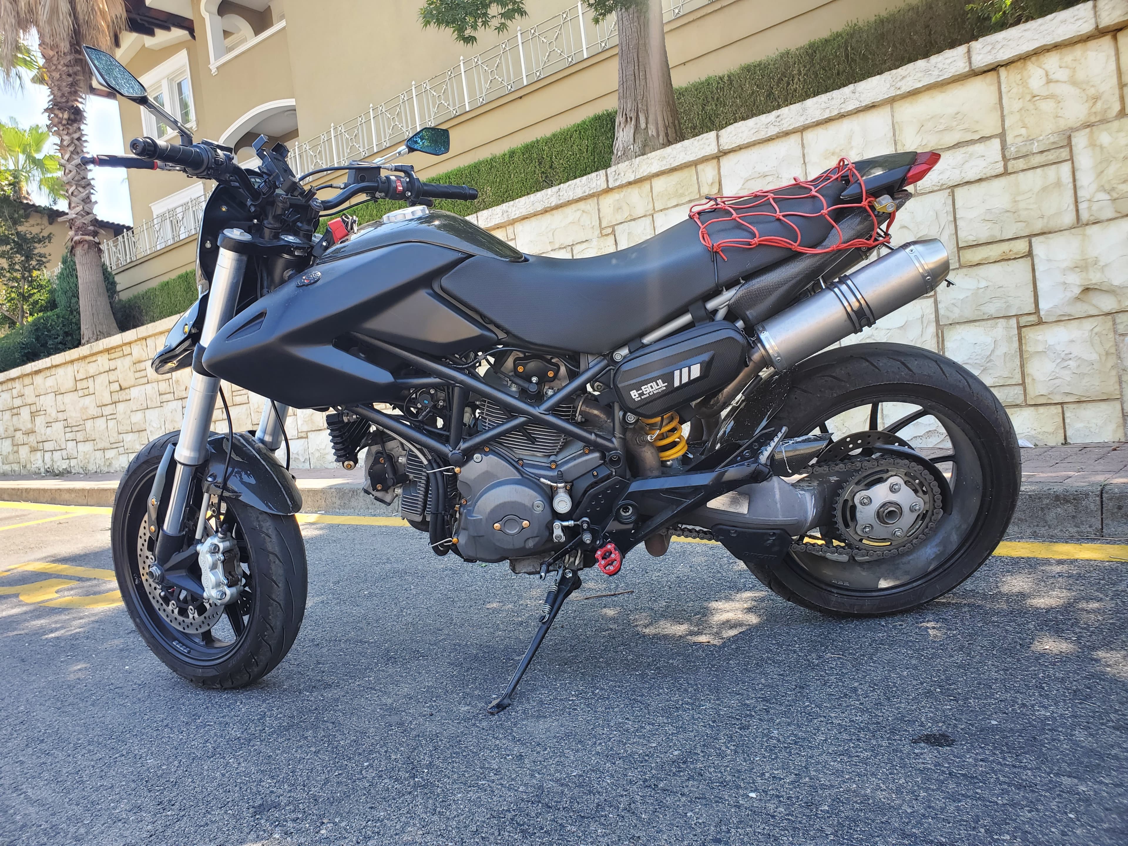 Ducati Monster 821 2011 Në shitje