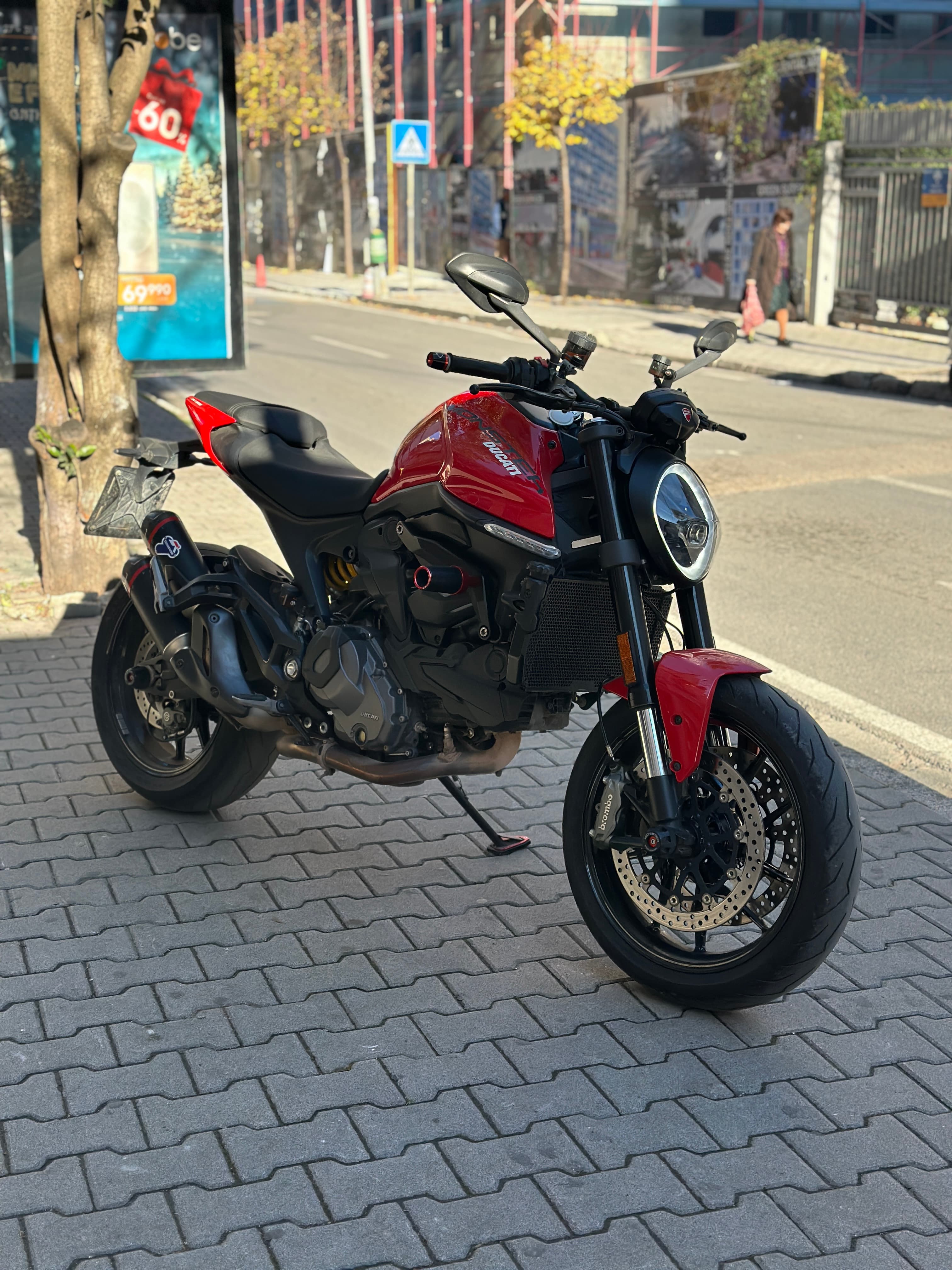 Ducati Monster 937cc